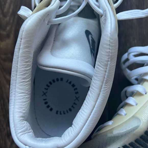 John Elliott x LeBron Icon QS - Picture 9 of 9